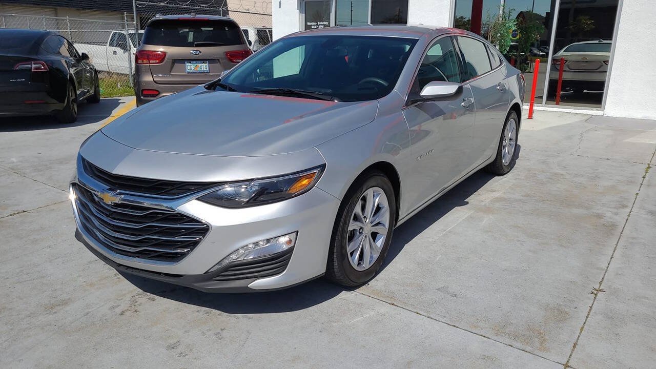 Used 2019 Chevrolet Malibu LT FWD image 1