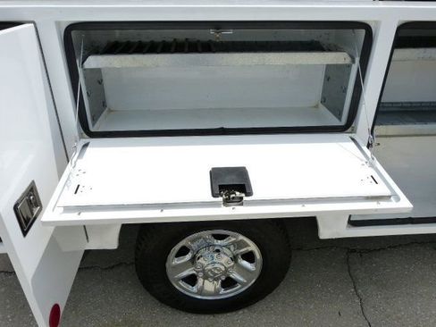 Used 2021 RAM 2500 Tradesman w/ Chrome Appearance Group AWD/4WD image 23