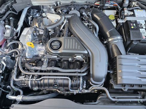 New 2026 Volkswagen Taos SE FWD image 26