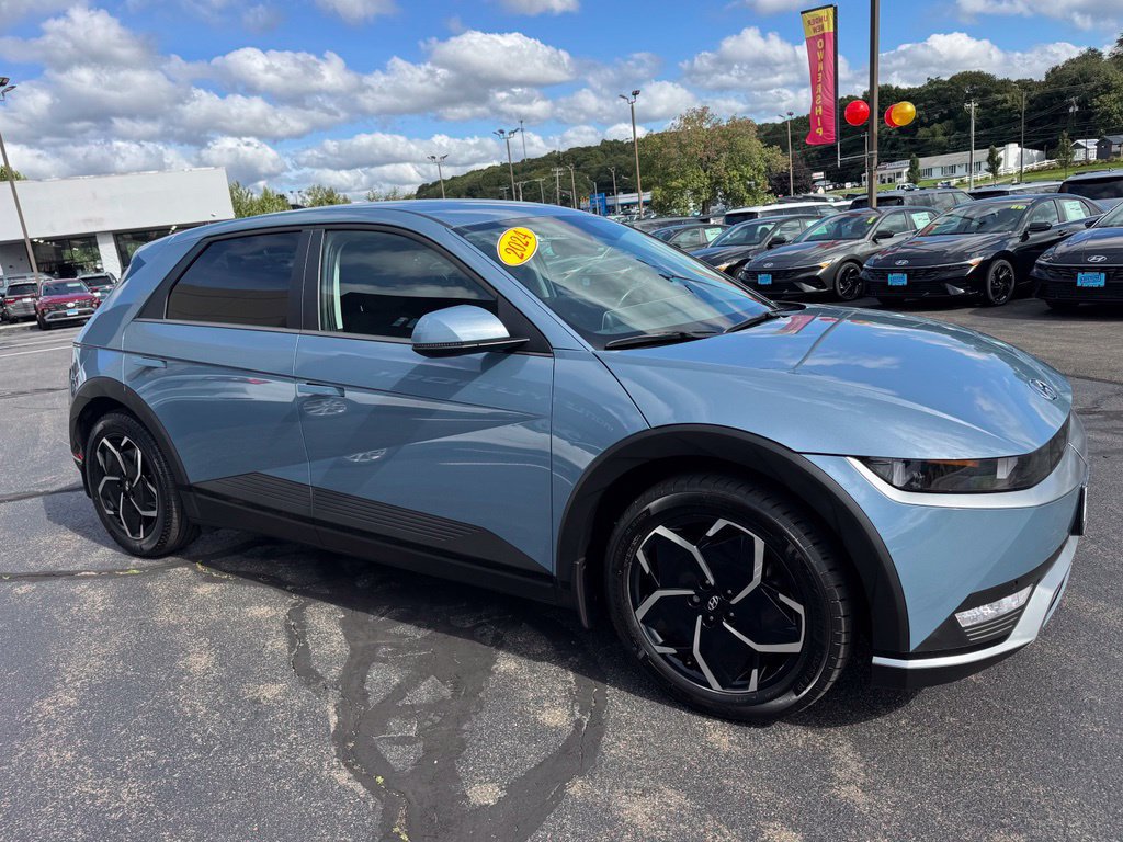 Used 2024 Hyundai Ioniq 5 SEL AWD/4WD image 3