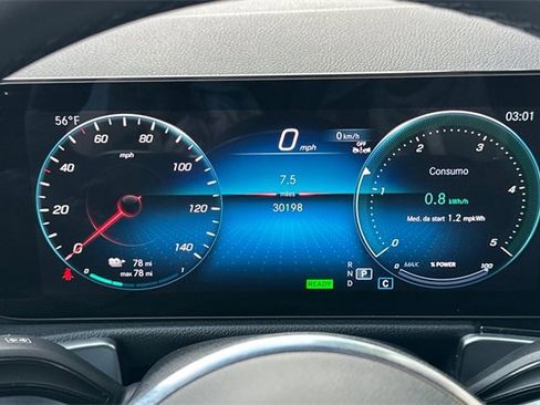 Used 2023 Mercedes-Benz EQB 300 4MATIC w/ Exclusive Package image 31