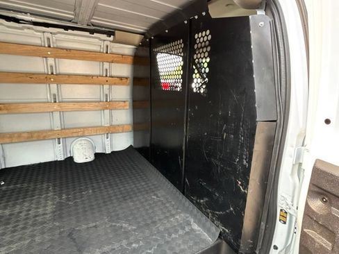 Used 2025 GMC Savana 2500 w/ Driver Convenience Package RWD image 10