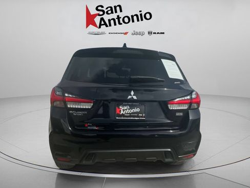 Used 2023 Mitsubishi Outlander Sport LE AWD/4WD image 12