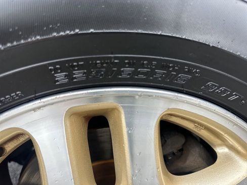 Used 2001 Subaru Outback Limited image 28