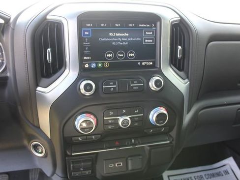 Used 2022 GMC Sierra 3500 SLE w/ SLE Convenience Package image 21