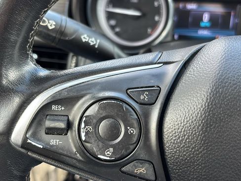 Used 2020 Buick Envision Essence image 27