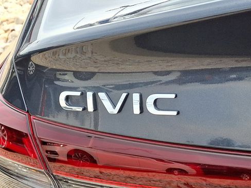 Certified 2025 Honda Civic Sport image 31