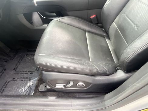 Used 2025 Hyundai Santa Fe Limited image 14