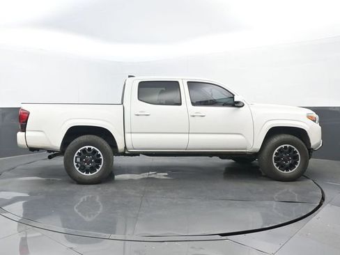 Used 2021 Toyota Tacoma SR AWD/4WD image 2