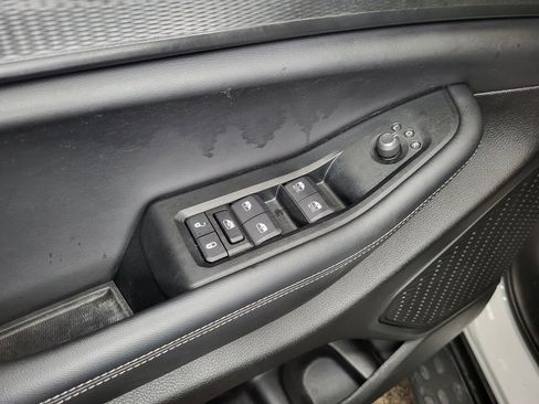 Used 2024 Jeep Grand Cherokee L Altitude image 4