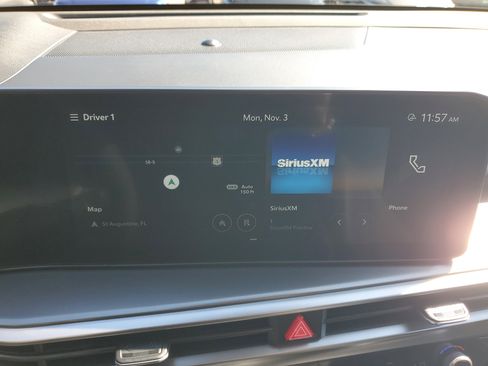 Certified 2024 Kia Sorento S w/ Panoramic Sunroof Package image 33