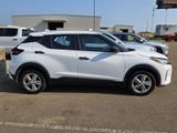 Used 2023 Nissan Kicks S image 4