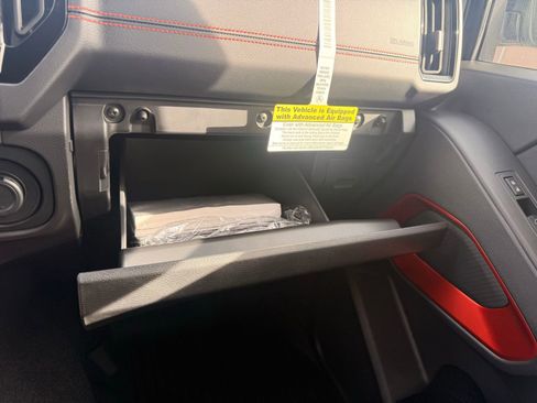 New 2026 Nissan Frontier PRO-4X w/ Pro-4x Convenience Package image 25