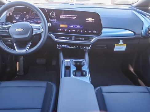 New 2026 Chevrolet Equinox EV LT image 11