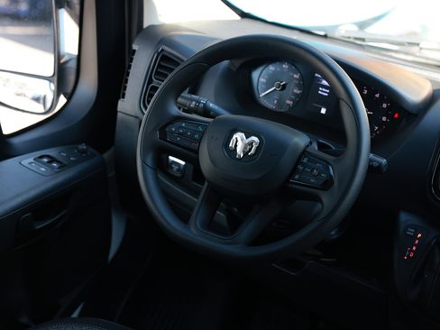 Used 2025 RAM ProMaster 2500 w/ Convenience Group FWD image 28