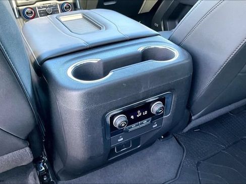 Used 2022 Chevrolet Tahoe Z71 AWD/4WD image 10