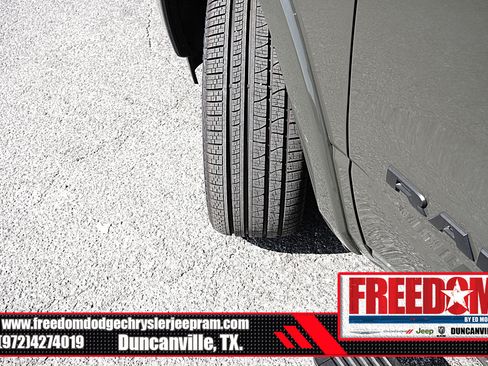 New 2026 RAM 1500 Laramie w/ Night Edition AWD/4WD image 44
