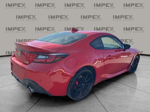 Used 2024 Toyota GR86 image 5