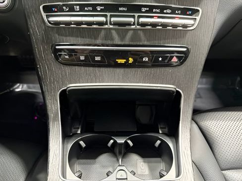 Used 2022 Mercedes-Benz GLC 300 4MATIC image 24