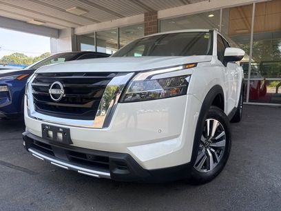 Certified 2024 Nissan Pathfinder SL