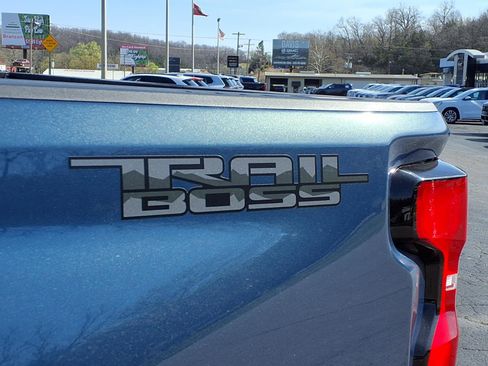 Used 2026 Chevrolet Silverado 2500 LT w/ Trail Boss Package AWD/4WD image 5