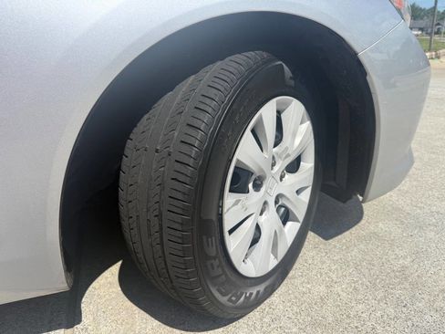 Used 2012 Honda Civic LX image 25