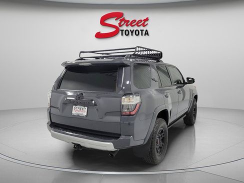 Certified 2024 Toyota 4Runner TRD Off-Road Premium image 4