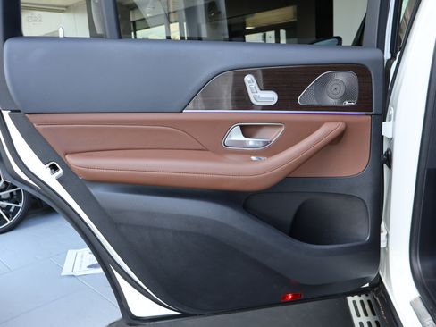 Certified 2024 Mercedes-Benz GLS 450 4MATIC image 16