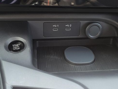 New 2027 Nissan Sentra SR w/ Floor Mat Package FWD image 22