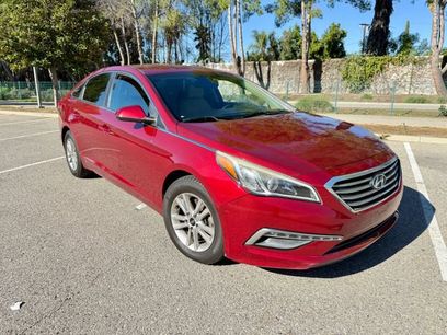 Used 2015 Hyundai Sonata SE w/ Option Group 09
