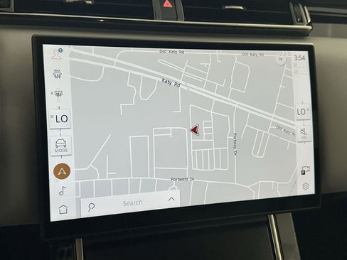 Certified 2026 Land Rover Range Rover Velar Dynamic SE image 25