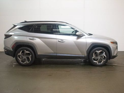 Used 2024 Hyundai Tucson Limited AWD/4WD image 3