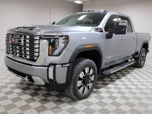 New 2026 GMC Sierra 2500 Denali w/ Denali Reserve Package image 8