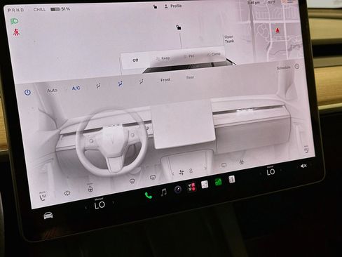 Used 2024 Tesla Model Y Long Range AWD/4WD image 23