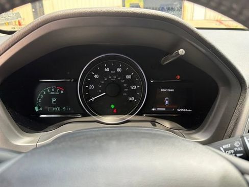 Certified 2021 Honda HR-V EX-L image 30