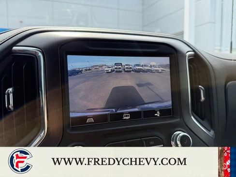 Used 2022 GMC Sierra 2500 AT4 image 13