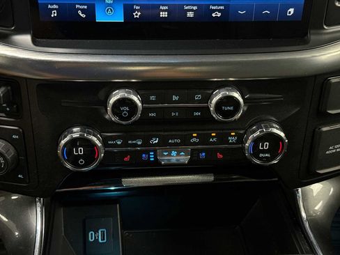 Used 2021 Ford F150 Lariat AWD/4WD image 16