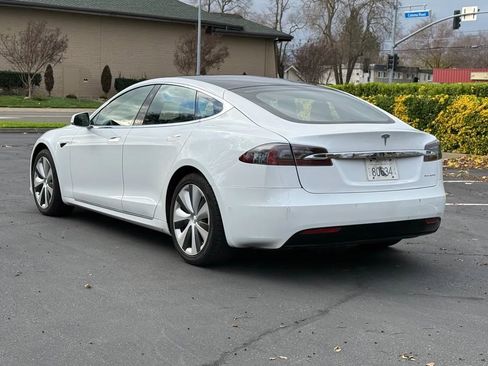 Used 2021 Tesla Model S Long Range Plus image 7