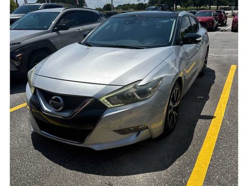 Used 2016 Nissan Maxima Platinum w/ Interior Lighting Package FWD image 1