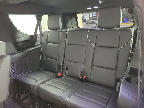 Certified 2023 Cadillac Escalade ESV Sport w/ LPO, ONYX Package image 12