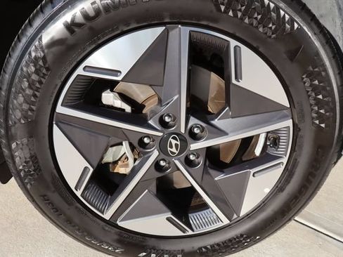 Used 2025 Hyundai Tucson SEL FWD image 41