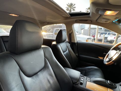 Used 2015 Lexus RX 450h AWD image 46