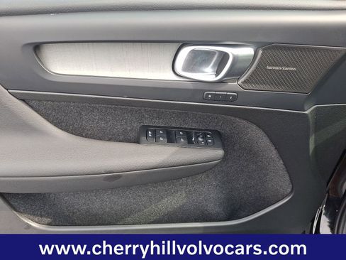 Certified 2025 Volvo XC40 B5 Ultra w/ Protection Package Premier image 13