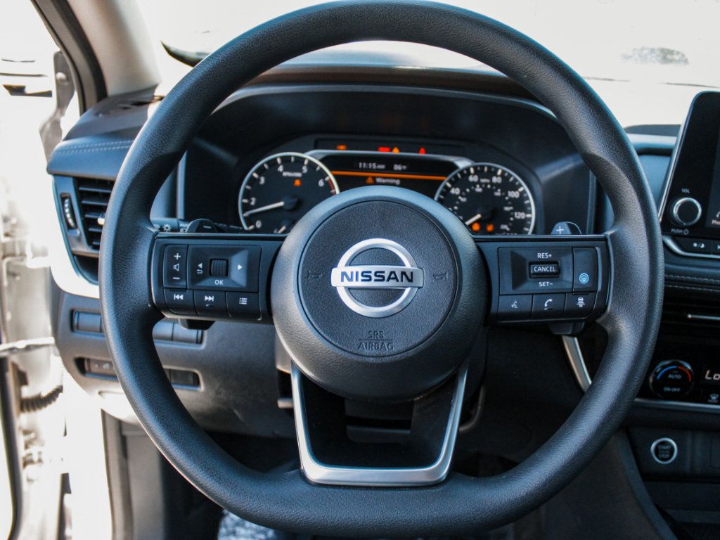 Used 2021 Nissan Rogue SV AWD/4WD image 11