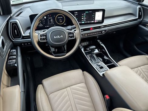 New 2025 Kia Sorento SX Prestige w/ Olive Brown Leather Package image 35