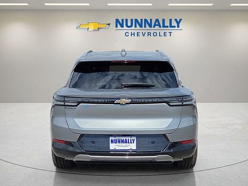 New 2025 Chevrolet Equinox EV LT w/ Active Safety Package 3 FWD image 4