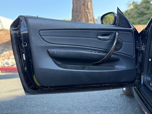 Used 2012 BMW 135i Convertible RWD image 11