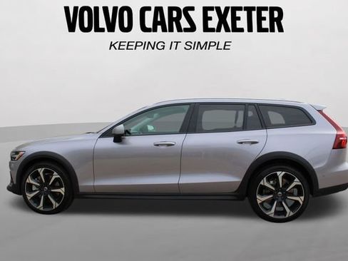 New 2026 Volvo V60 B5 Cross Country Plus w/ Climate Package AWD/4WD image 4