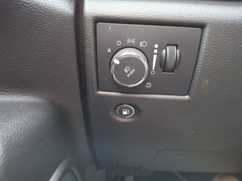 Used 2021 Jeep Grand Cherokee High Altitude image 25