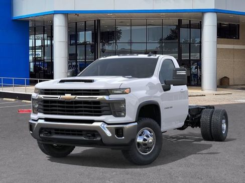 New 2025 Chevrolet Silverado 3500 LT w/ Ambulance/Fire/Rescue Package RWD image 6